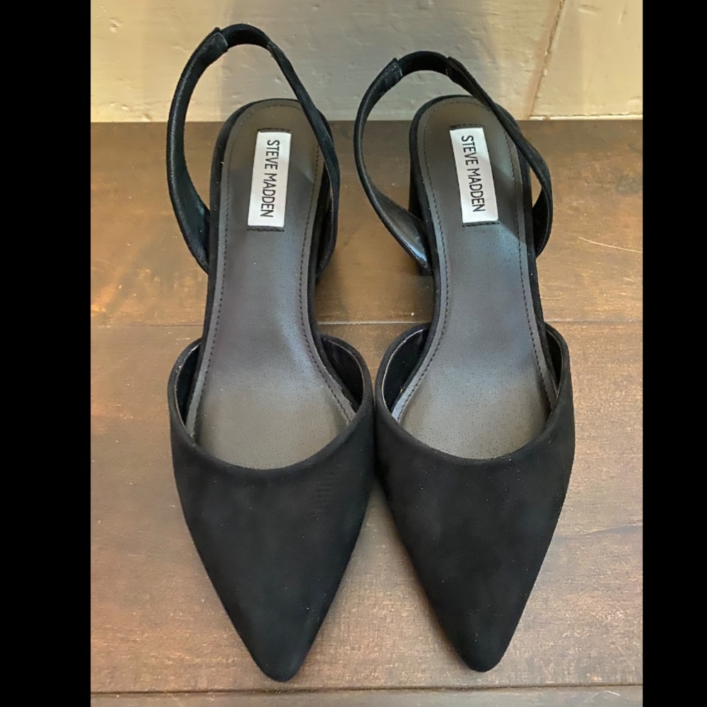 NWOT Steve Madden Day Pumps